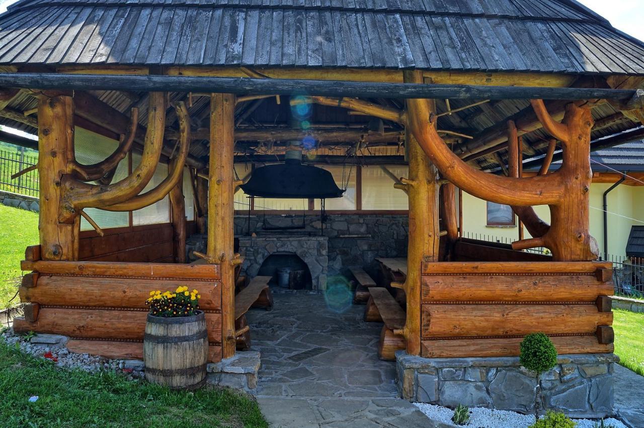 Pokoje U Borzana Bed and Breakfast Biały Dunajec Exterior foto